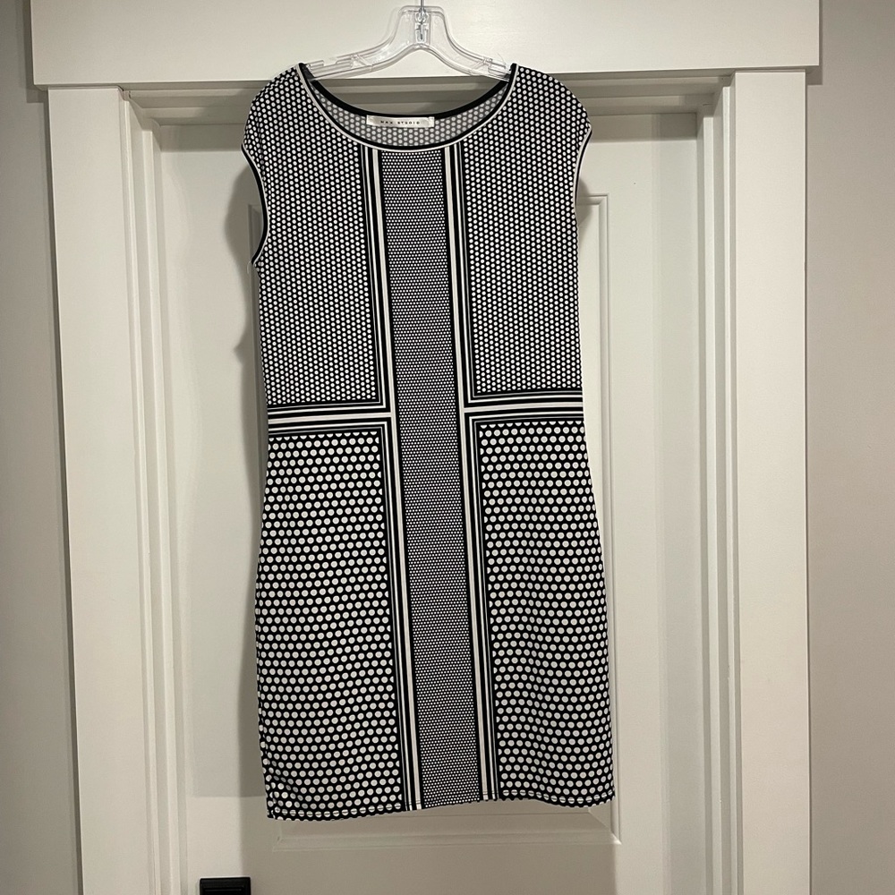 Max studio dress stretchy comfortable size medium